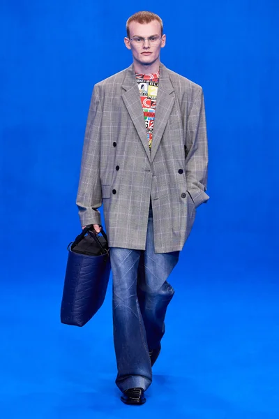 Look 20
